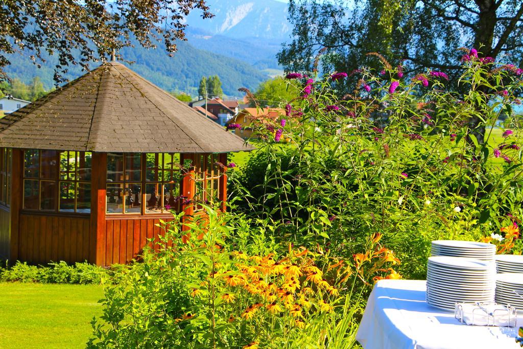 Litz - Das Erlebnishaus Am Attersee Hotel Seewalchen Exterior photo